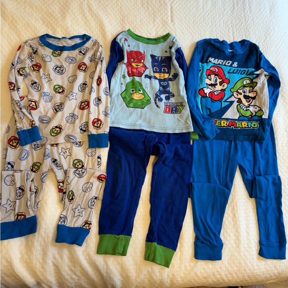 Bundle of pjs